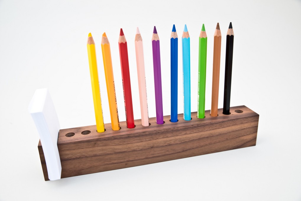 stifthalterung_nussbaum